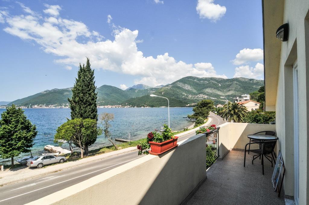Apartmani P&M Tivat Kültér fotó