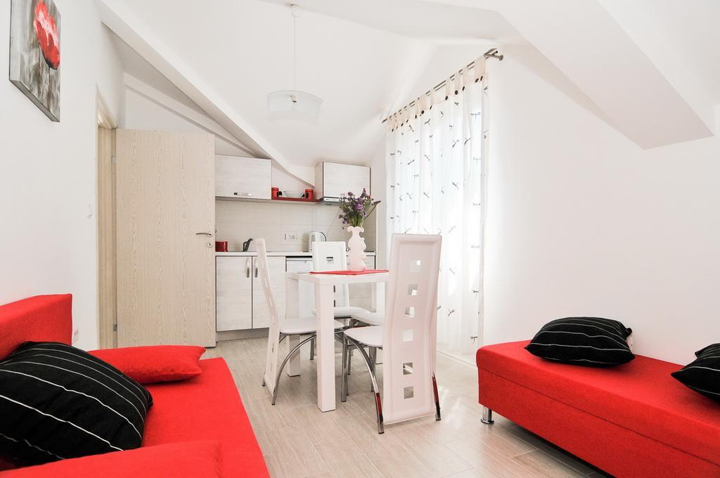 Apartmani P&M Tivat Kültér fotó