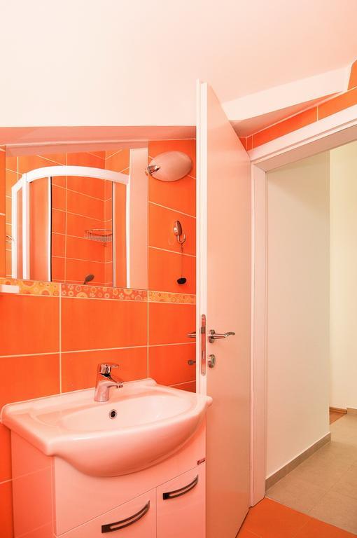 Apartmani P&M Tivat Kültér fotó